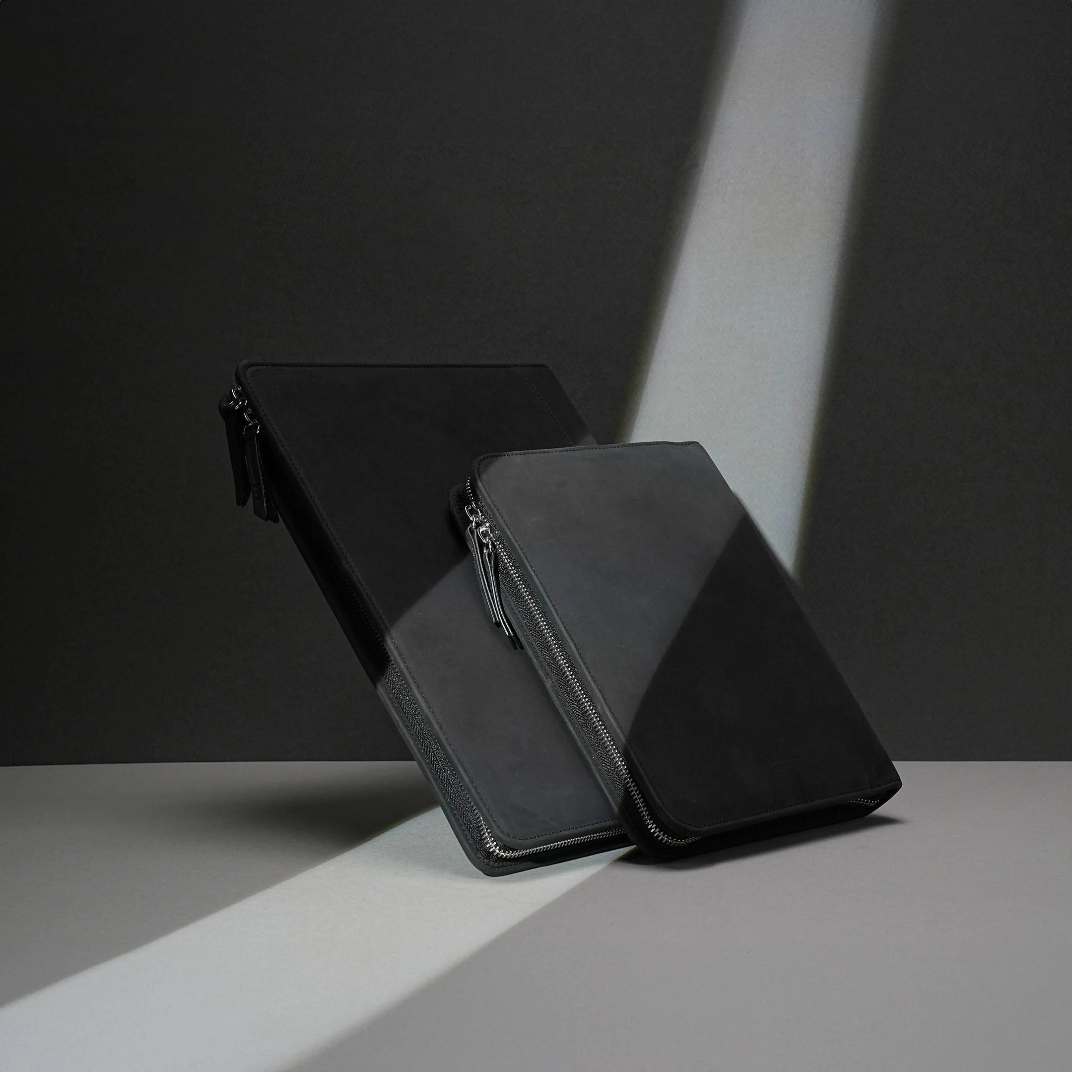 Endless A4 Folio - Black - Image 3